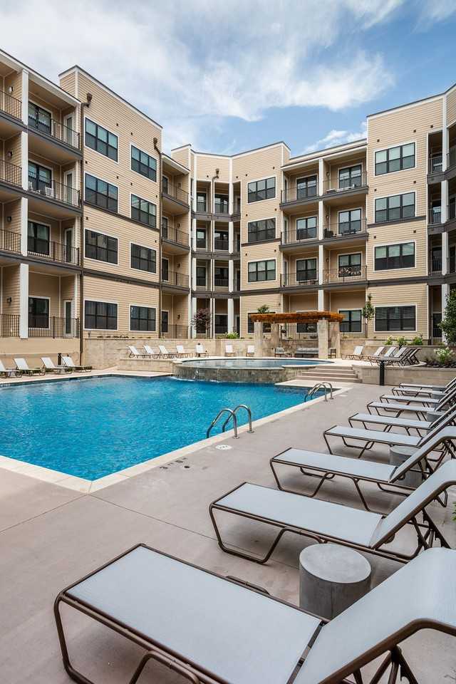 Promontory Apartments 8961 Metcalf Ave, Overland Park, KS 66212 Zumper