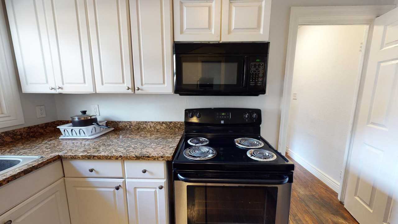 Spacious Hayward home near Hayward BART Station Apartments in Hayward