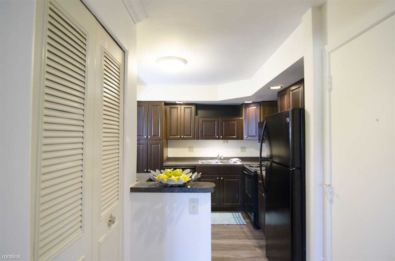 The Pines Apartments 1850 Abbot Rd, East Lansing, MI 48823 Zumper