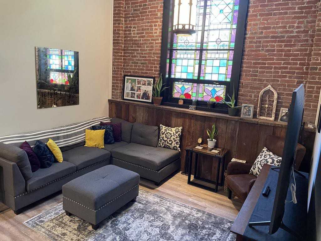 500 Lockhart St, Pittsburgh, PA 15212 2 Bedroom Apartment for Rent