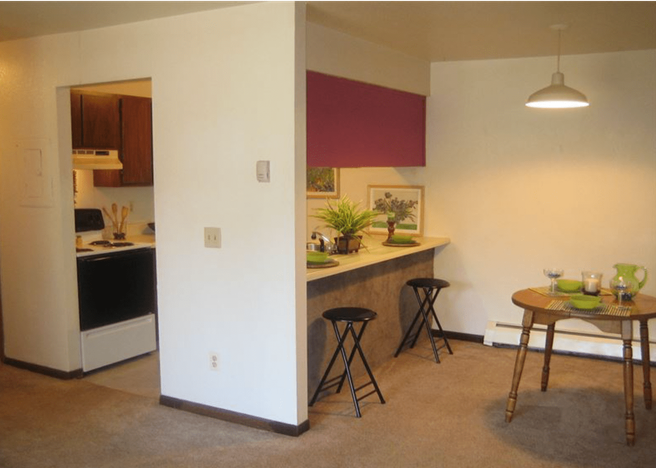 LAKEWOOD APARTMENTS 831 S Clinton St, Stockbridge, MI 49285 Zumper