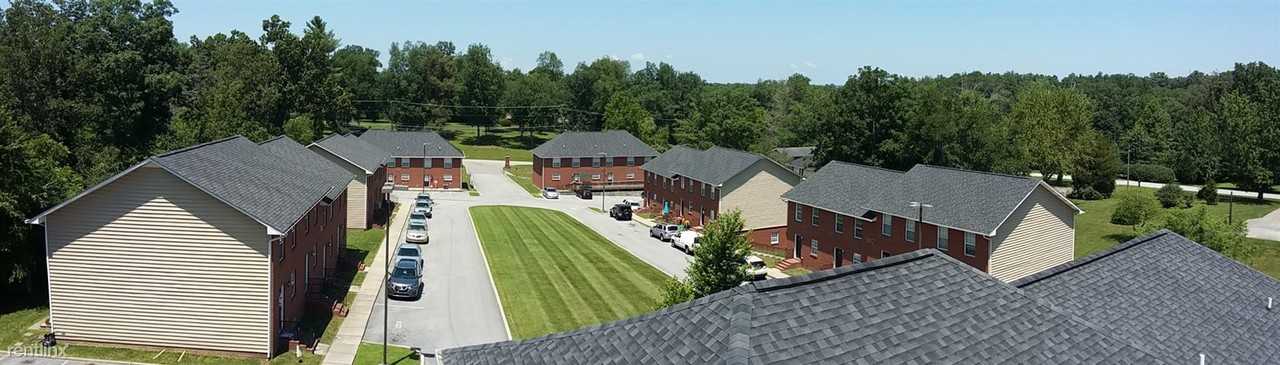 Jamestown Court Apartments 136 Jamestown Ct, Crossville, TN 38555