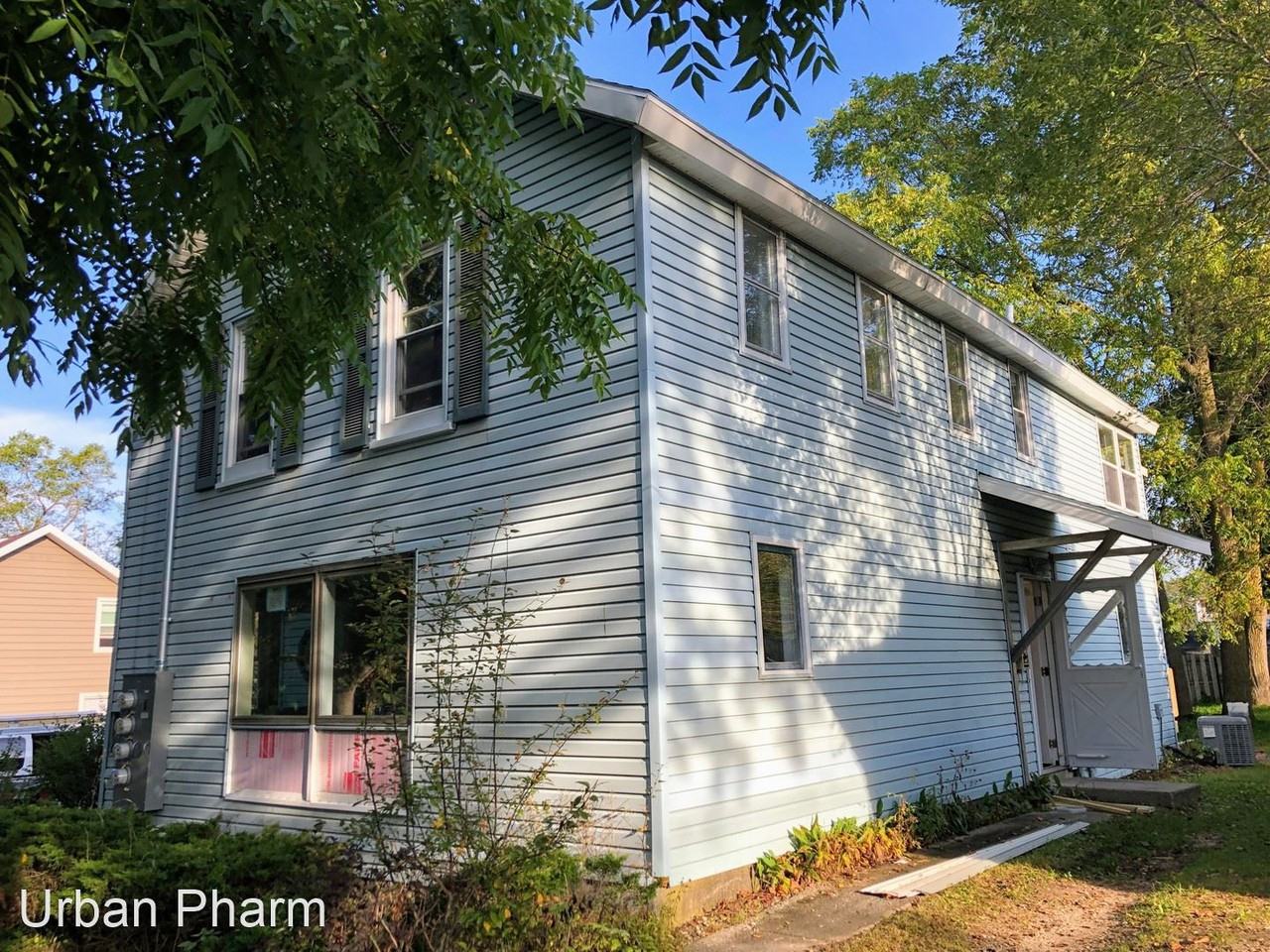 159 E Division Apartments in Rockford, MI 49341 Zumper