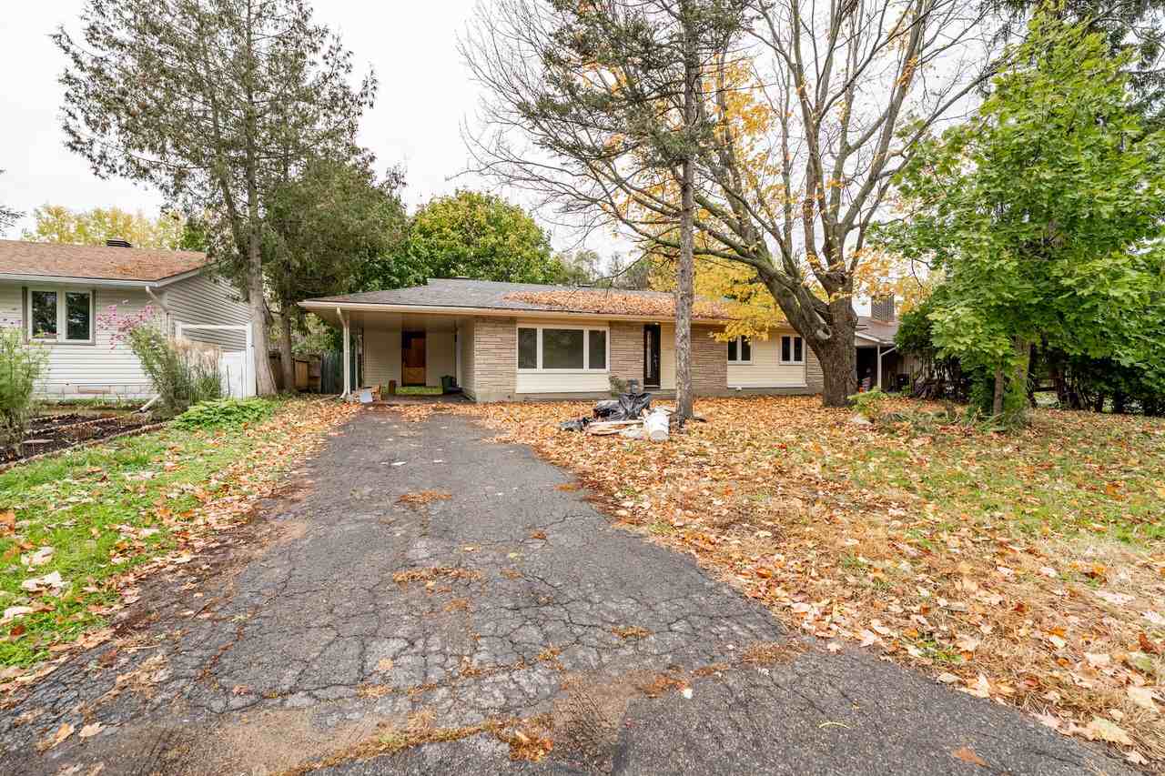 2664 Colman Apartments in Riverside Park, Ottawa, ON K1V 8J9 Zumper