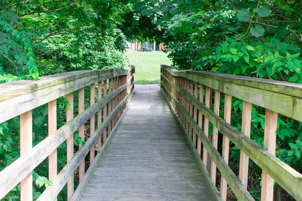 Belleville Pointe Apartment Homes Apartments 46020 Lake Villa Dr