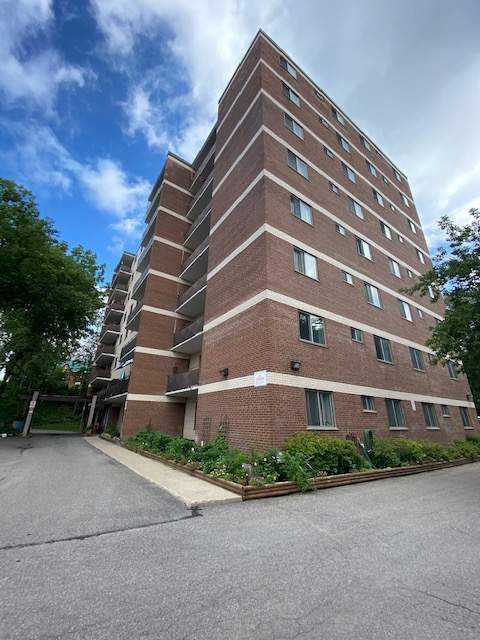 Peel Street 37 Apartments 37 Peel St, Barrie, ON L4M 3L1 Zumper