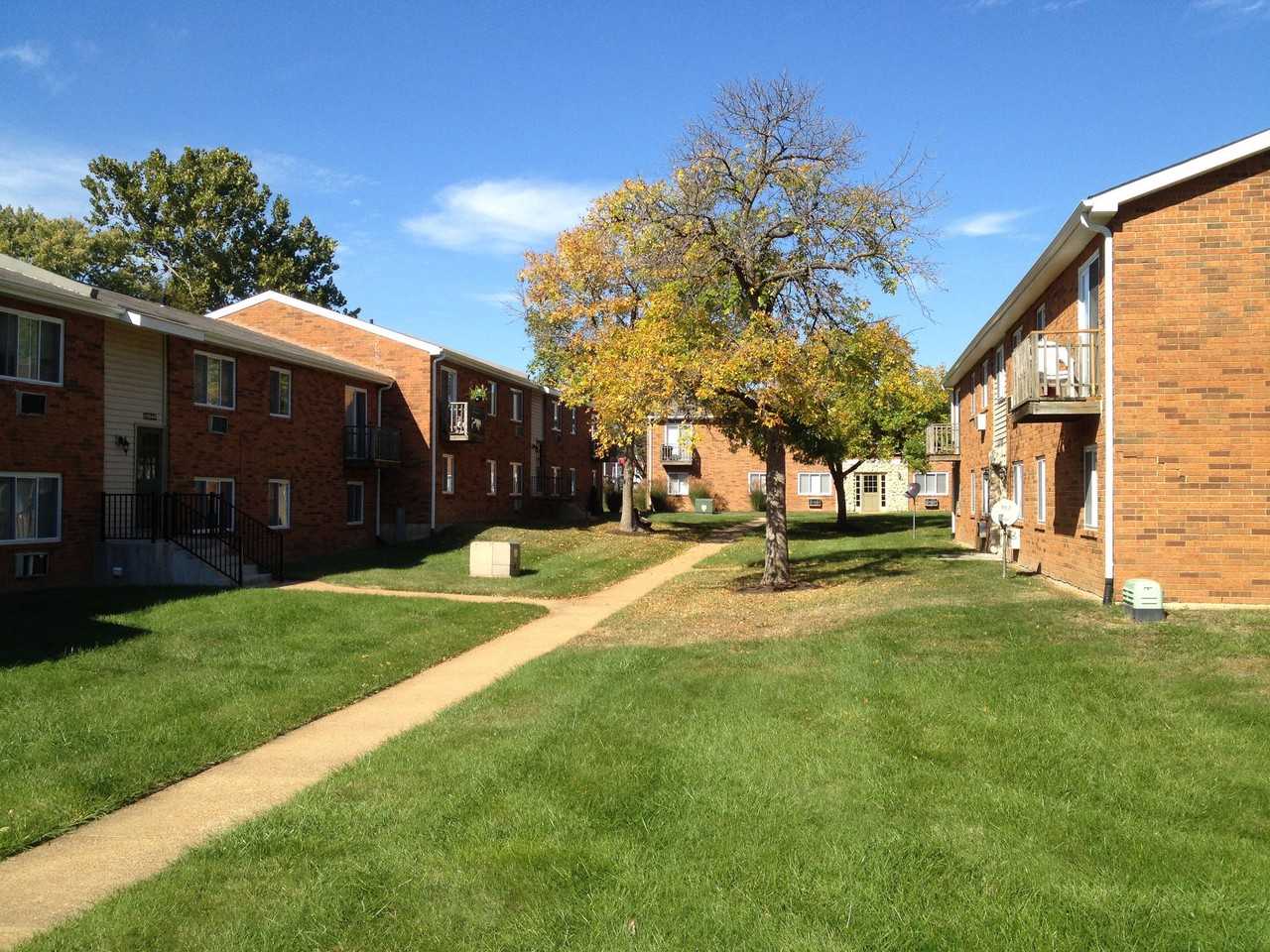 Element Concord Apartments 10500 Hackberry Dr, Sappington, MO 63128