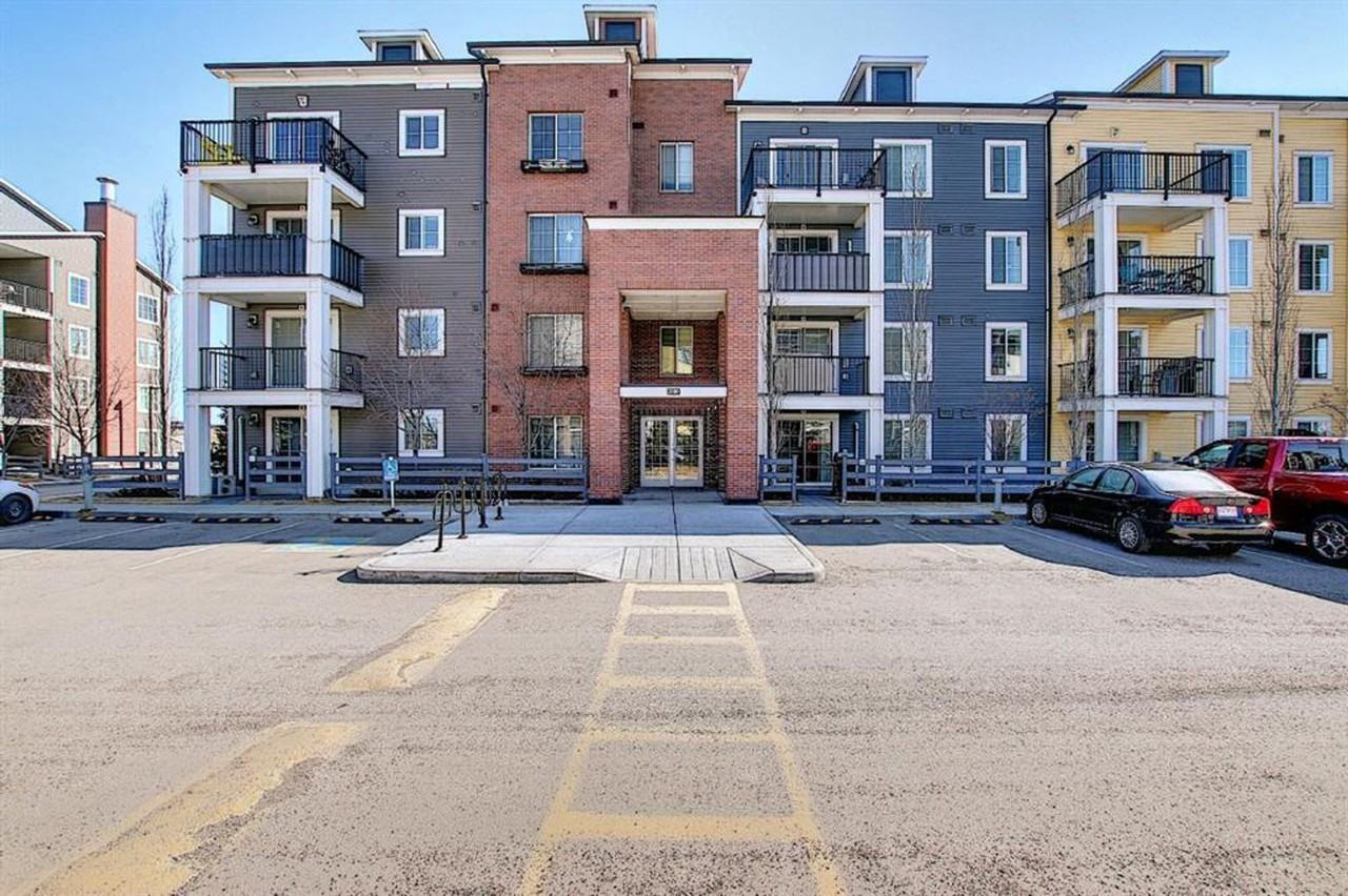 Beautiful 2 Bed + 2 Bath Condo / Copperfield Park III / Convenient