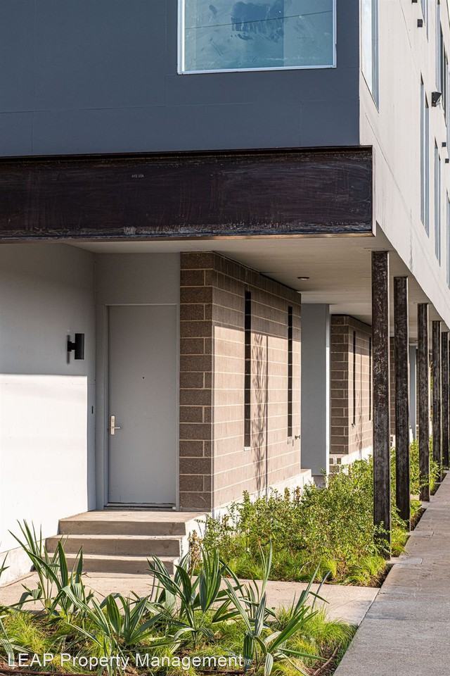 The 707 Townhomes Apartments Spence St, Dallas, TX 75215 Zumper