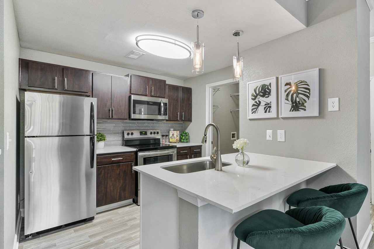 Halston Riverside Apartments 1000 Duluth Hwy, Lawrenceville, GA 30043