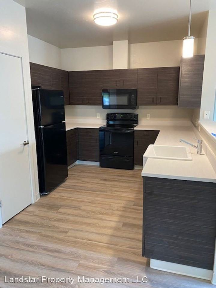 70/72 Glenwood Drive Apartments in Kalispell, MT 59901 Zumper