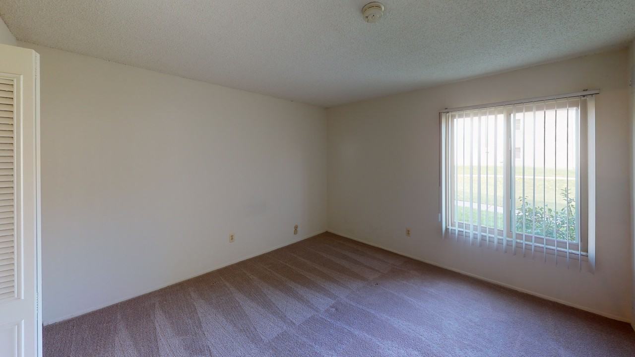 Bridgewood Apartments 25891 Bridgewood Ln, Flat Rock, MI 48134 Zumper