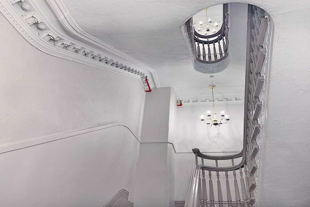 Appartements SaintLuc Apartments 30, rue SainteUrsule, Québec, QC