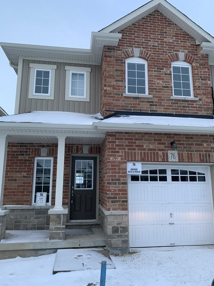 76 Dewberry Dr, Kitchener, ON N2B 0A9 3 Bedroom House for 2,700/month