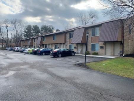 SB Treetop Apartments LLC 1660 Beechwood Ave Ne, North Canton, OH