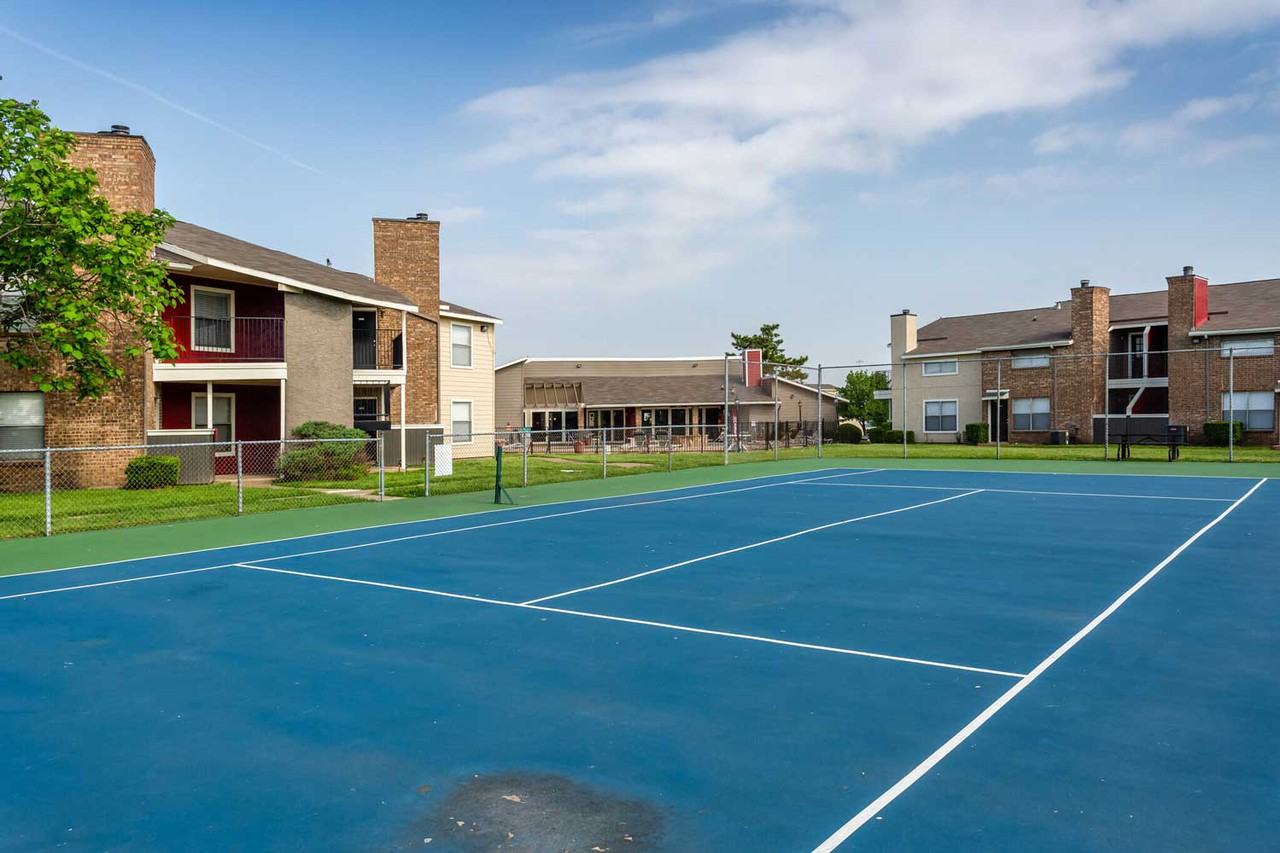 Quail Ridge Apartments 1919 W Tarrant Rd, Grand Prairie, TX 75050