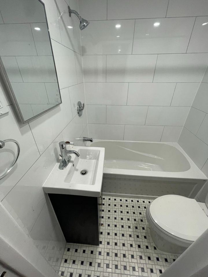 Studio rénové /renovated ParcEx Apartments 7035 Avenue Stuart