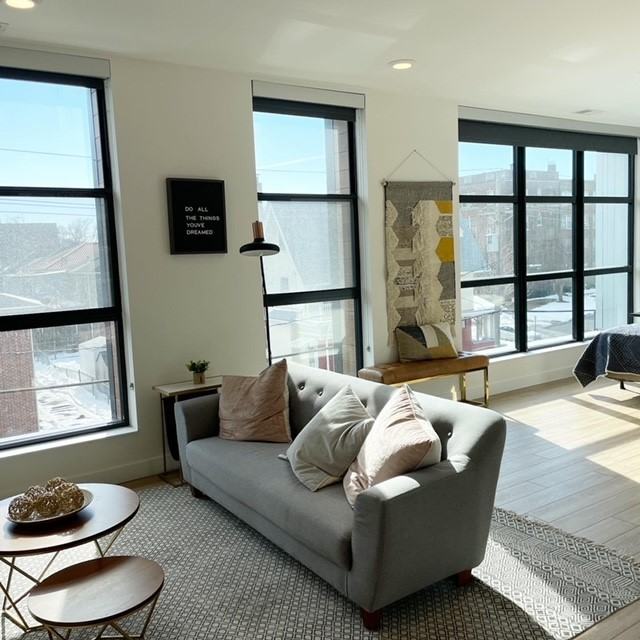 Blackstone Apartments (Union, Station, Depot) 3906 Farnam Street