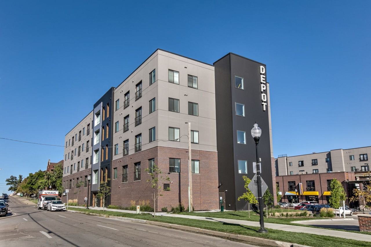 Blackstone Apartments (Union, Station, Depot) 3906 Farnam Street