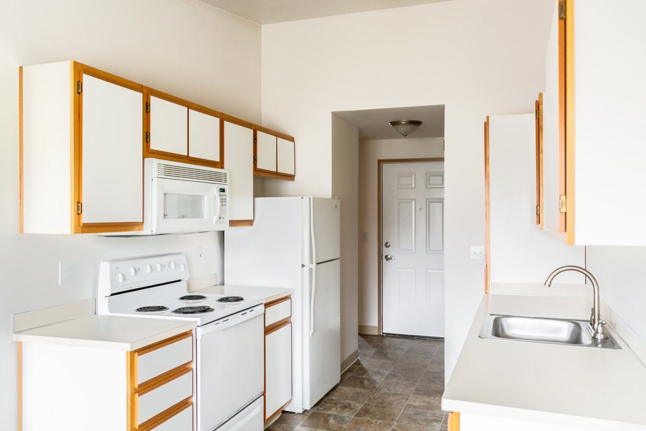 Willow Creek Apartments 872 Belmont Avenue Southwest, Albany, OR