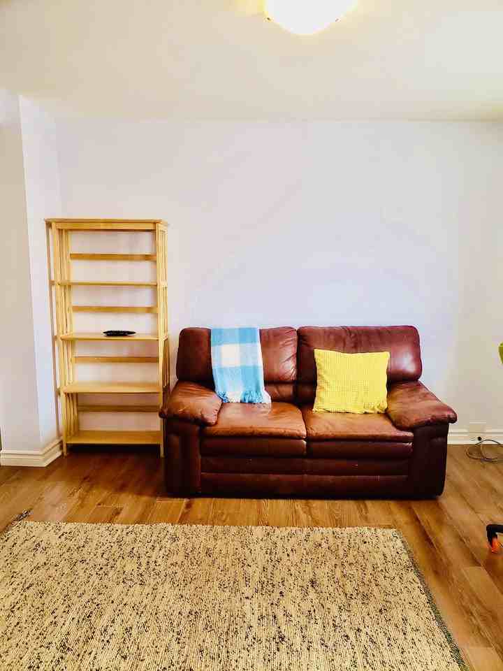 Furnished Studio Apt.) Monthly rental all inclusive Apartments Rue