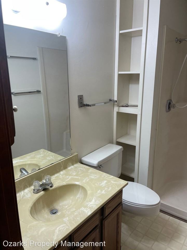 TABLE ROCK VILLAGE Apartments 8 Table Rock Hts, Kimberling City, MO