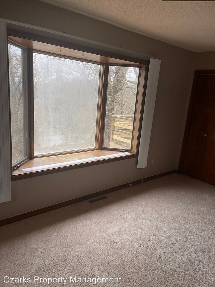 TABLE ROCK VILLAGE Apartments 8 Table Rock Hts, Kimberling City, MO