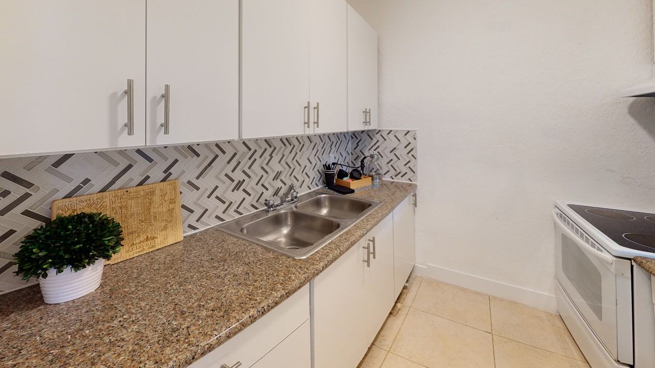 New Castle Lake Waterfront Apartments 1401 Nw 103rd St, Miami, FL 33147 Zumper