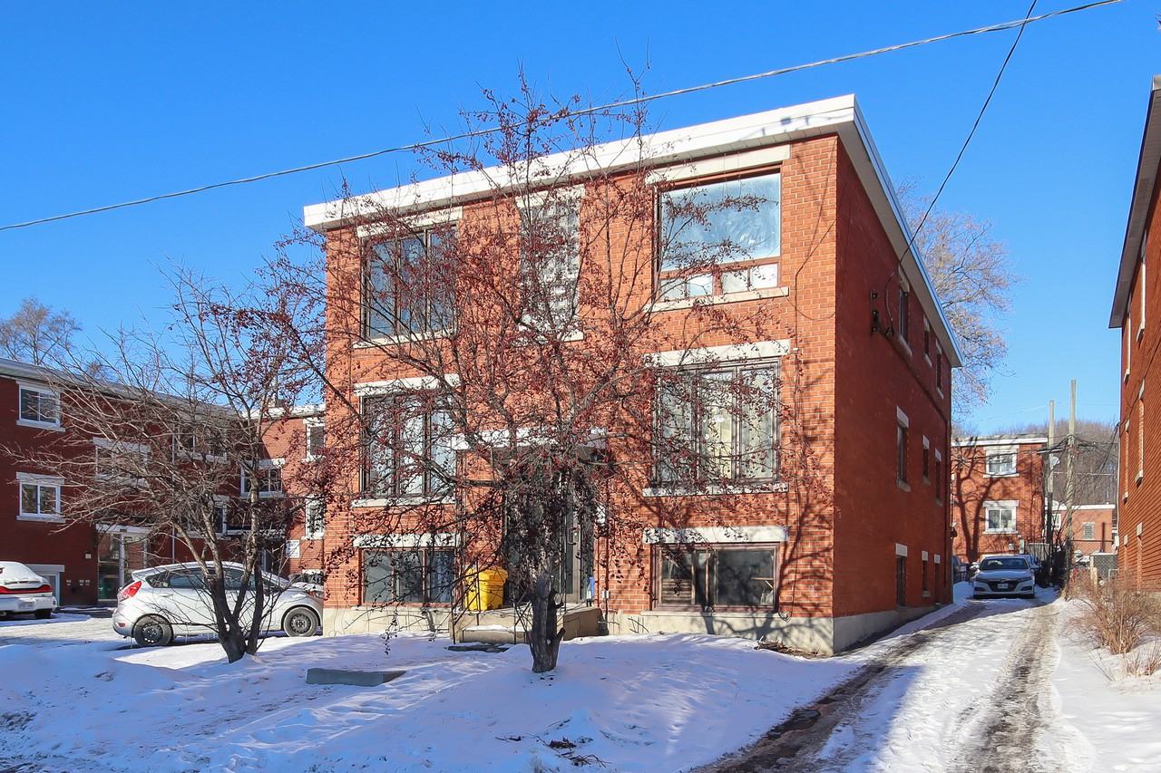 131 Jolliet Avenue Unit 3 Vanier, Ontario Apartments 131 Jolliet Ave