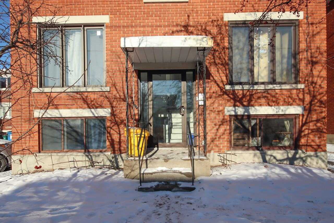 131 Jolliet Avenue Unit 3 Vanier, Ontario Apartments 131 Jolliet Ave