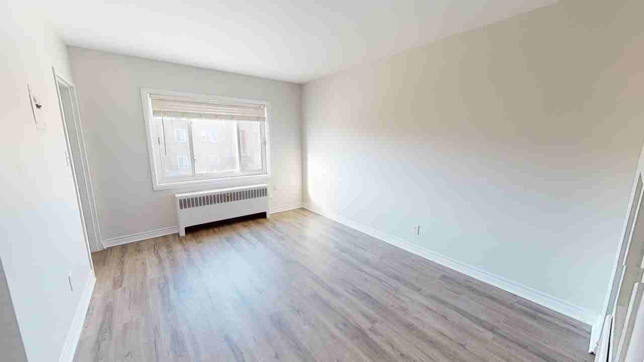 Cranleigh Court Apartments 6400 Wyandotte St E, Windsor, ON N8S 1N6