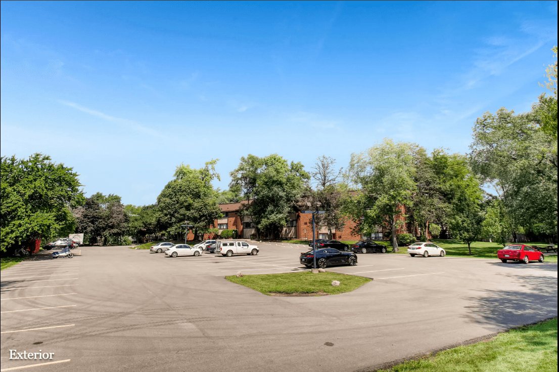 Maple Park Apartments 1330 East Chicago Avenue, Naperville, IL 60540