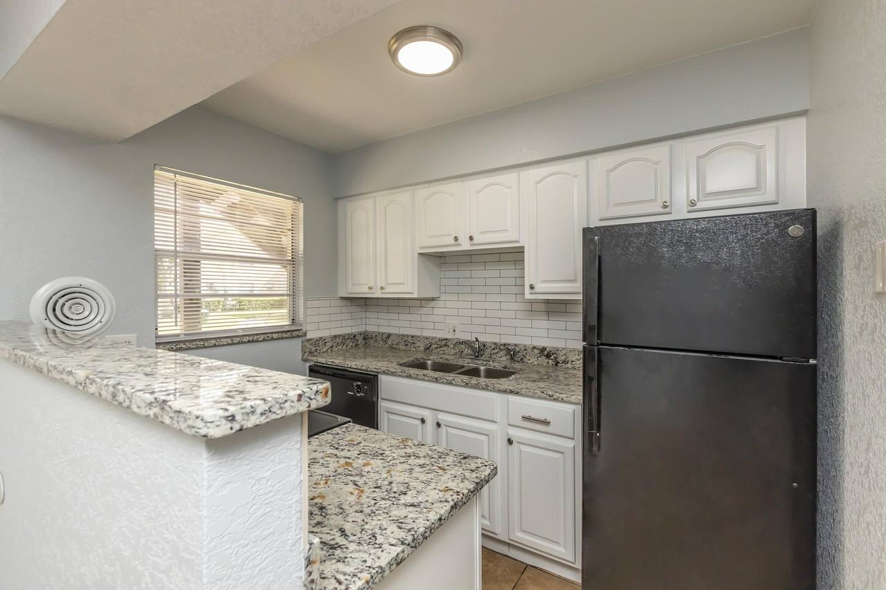 Colony East Apartments 5856 Dahlia Dr, Azalea Park, FL 32807 Zumper