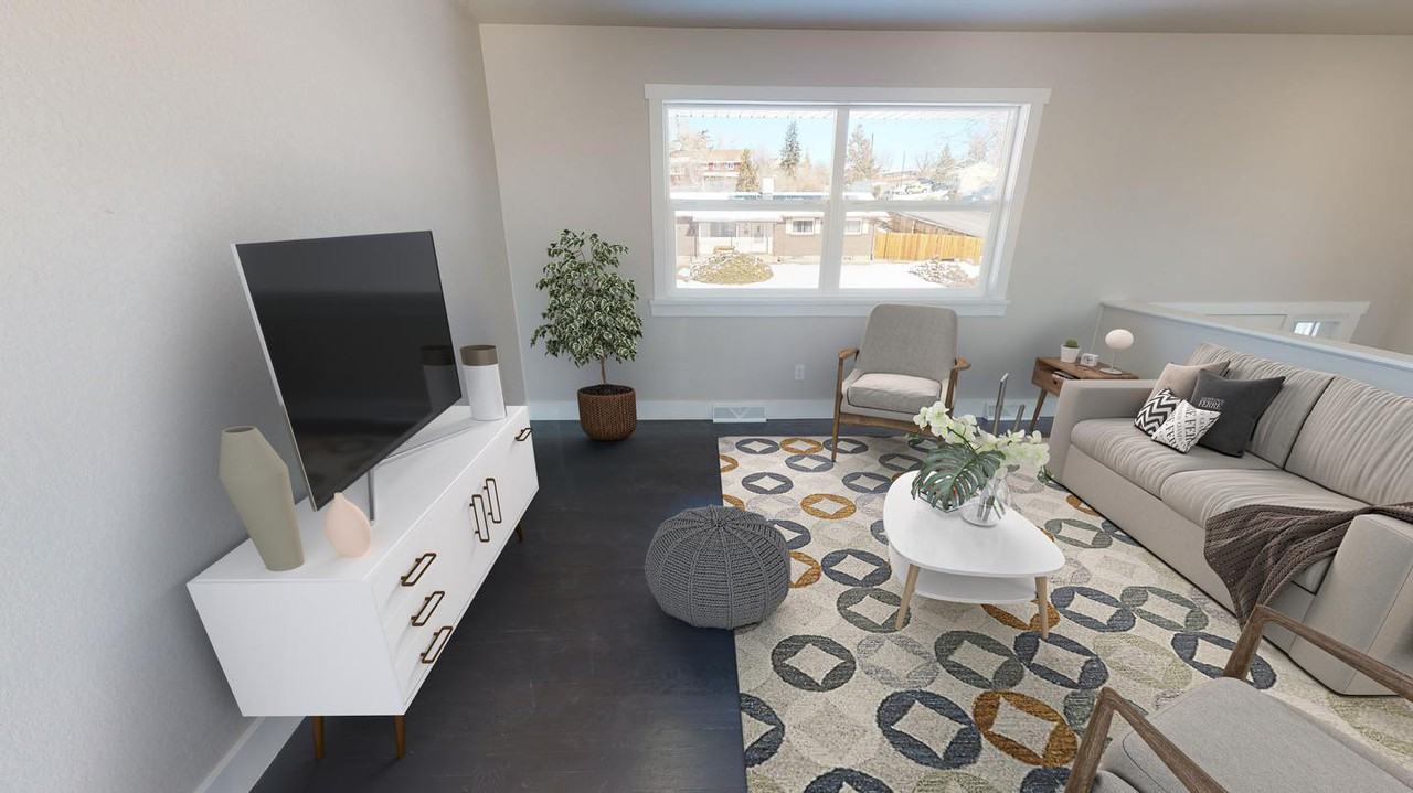 Beautiful Sherrelwood Home, Large Room + Designated Bathroom Apartments