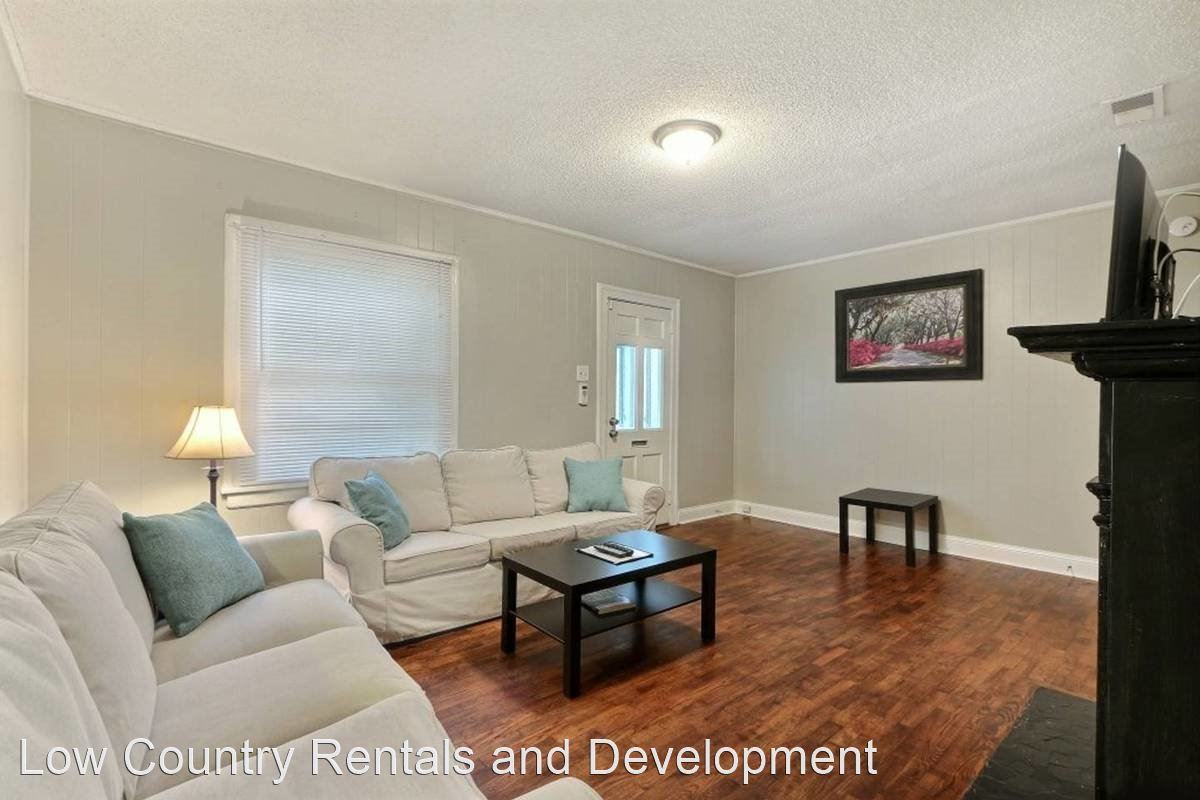 1227 E Park Ave Apartments in Benjamin Van Clark Park, Savannah, GA