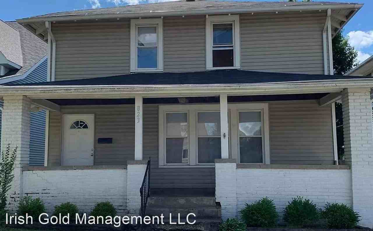 Walking distance to Notre Dame Campus Apartments 823 N Notre Dame Ave, South Bend, IN 46617