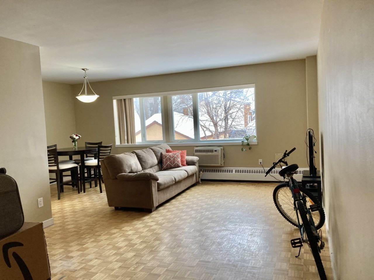 1650 Pembina Hwy, Winnipeg, MB R3T 2G3 2 Bedroom Apartment for 1,170