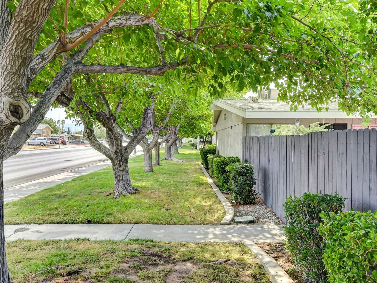 Green Acres Apartments 5904 W Washington Ave, Las Vegas, NV 89107