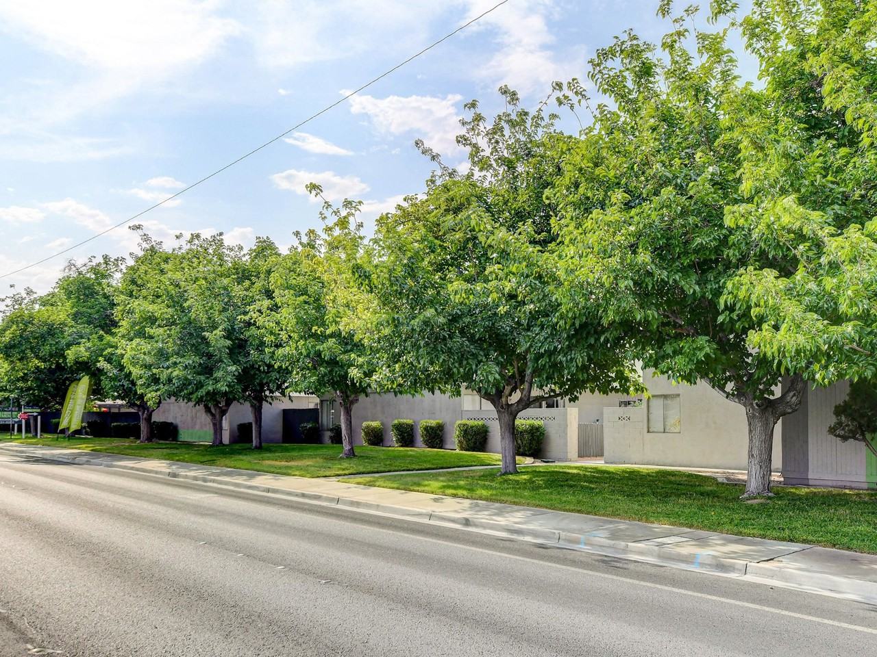 Green Acres Apartments 5904 W Washington Ave, Las Vegas, NV 89107