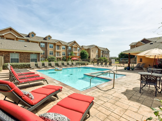 The Edge Student Housing Apartments 223 Indiana Ave, Lubbock, TX