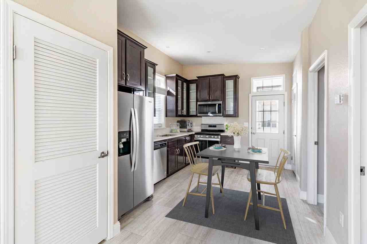 99 Rooms for Rent in Los Angeles, CA Zumper