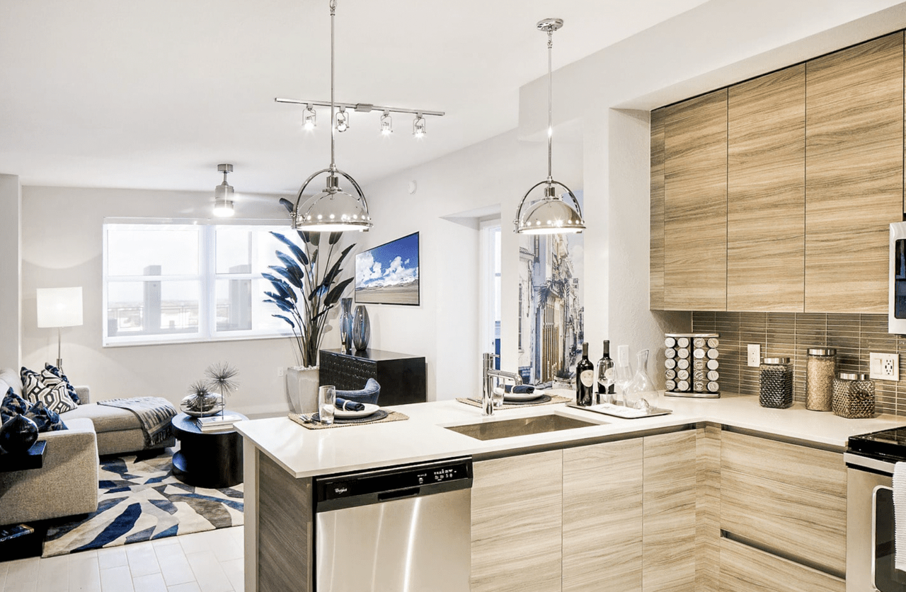 The Palmer Dadeland Apartments West 8215 Sw 72nd Ave, Glenvar Heights