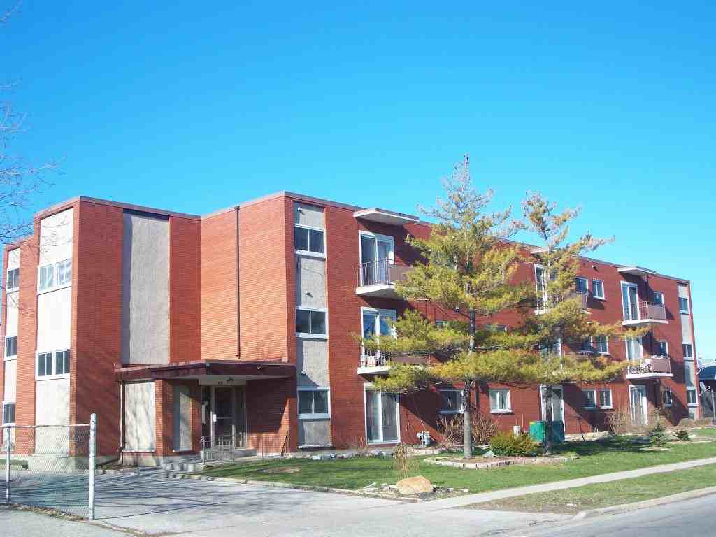 830 Wellington St 2 bedroom Apartments 830 Wellington St, Sarnia