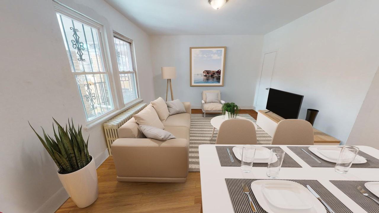 Beautifully renovated Fairlawn townhouse near Anacostia Park Apartments