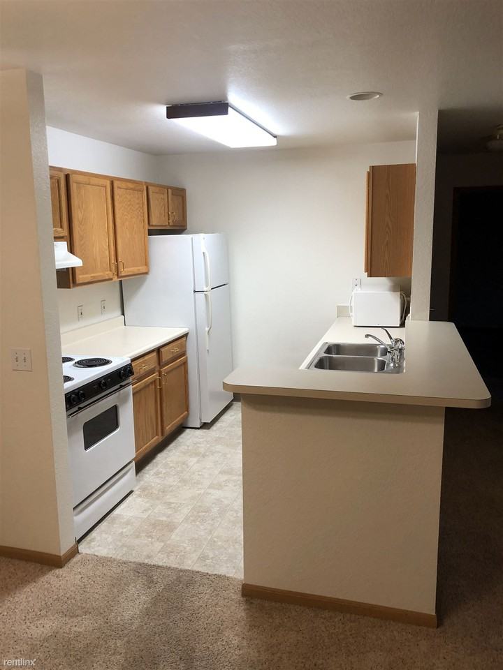 Forest Creek Apartments 290 Clark St, Montrose, MI 48457 Zumper