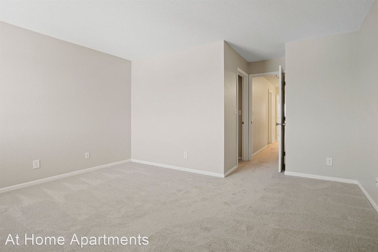 Waterford Place Townhomes Apartments 1110 Town Centre Dr, Eagan, MN