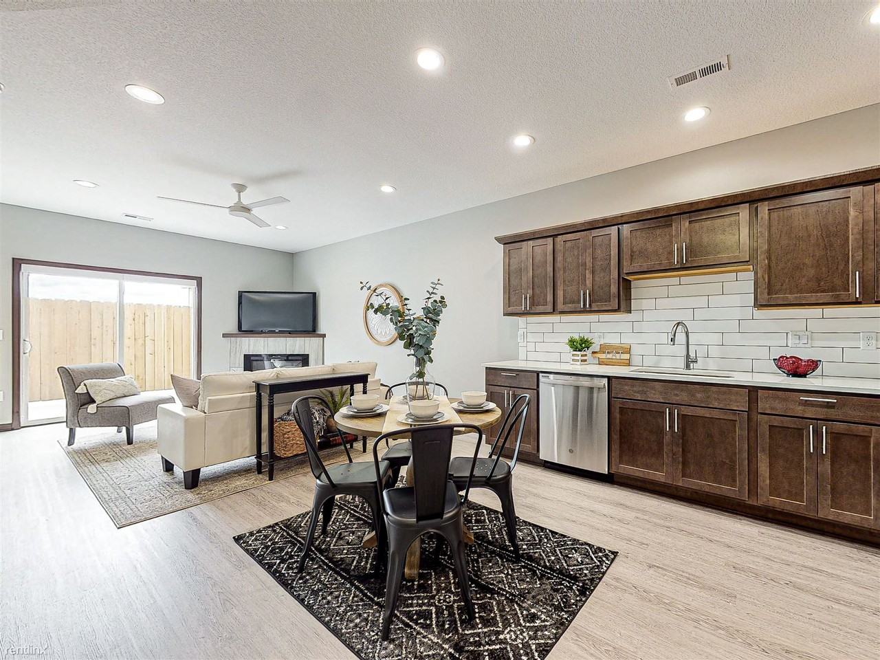 Stratford Crossing 3BR Apartments 1049 Nw Victoria Ln, Waukee, IA