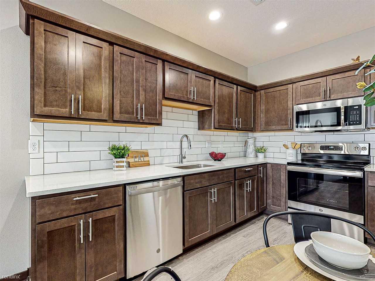 Stratford Crossing 3BR Apartments 1049 Nw Victoria Ln, Waukee, IA