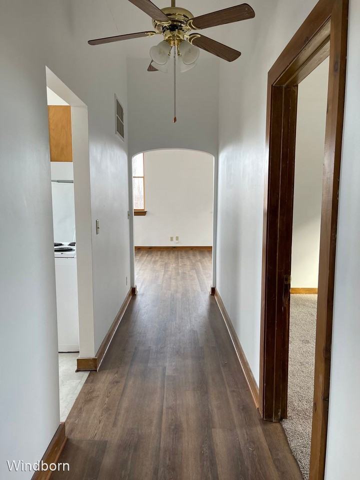 127 & 129 & 131 W Main St Apartments in Aledo, IL 61231 Zumper