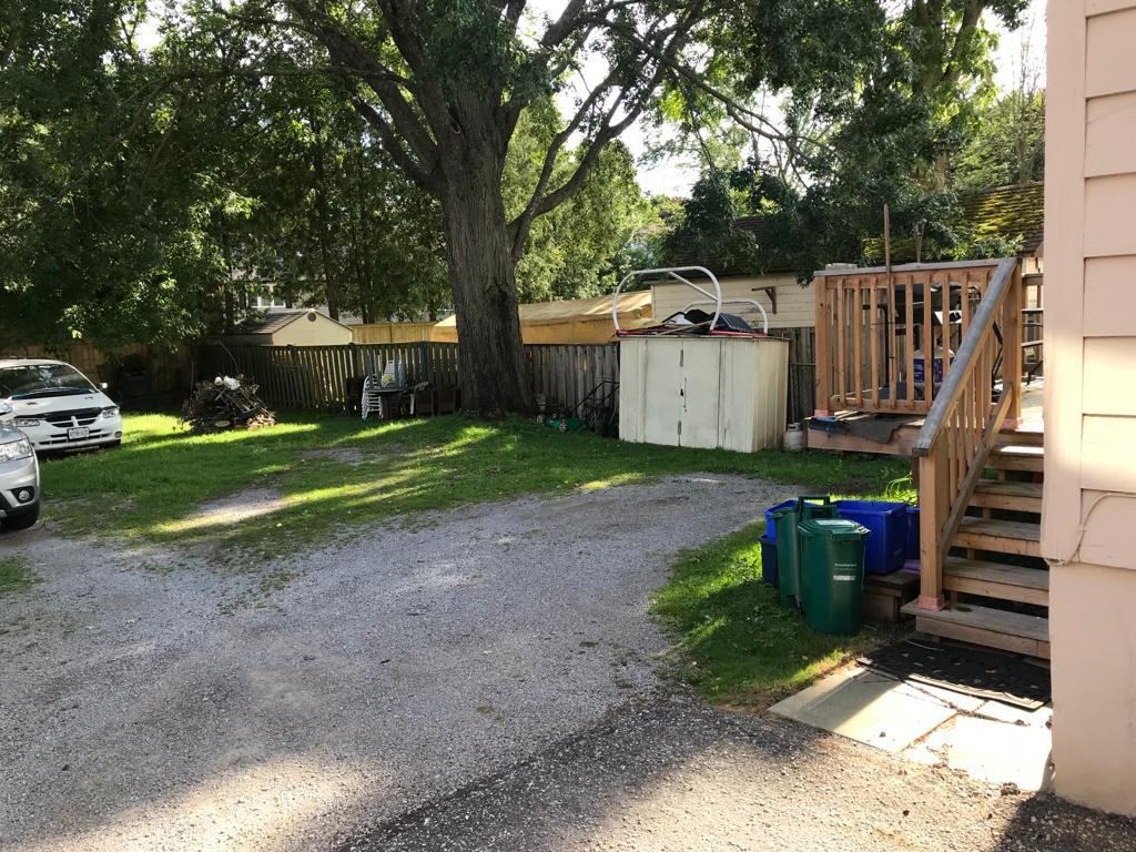 382 Andrew St Apartments in Central Newmarket, Newmarket, ON L3Y 1H4